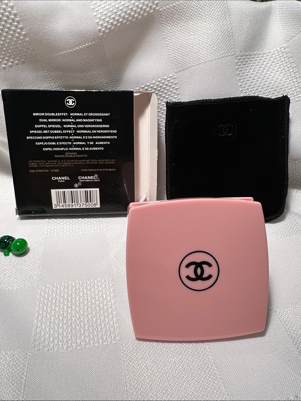 CHANEL Pink Foldable Double Mirror with Velvet Pouch - Picture 4 of 6